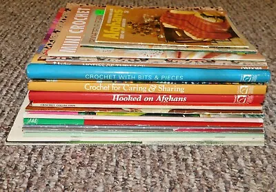 Lot 22 Many Brands Crochet Books Booklets Leaflets Patterns Afghans++ Vntg LOOK! • $54.99