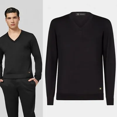 48 M NEW $925 VERSACE Men's Black 100% WOOL Thin Knit V Neck MEDUSA LOGO SWEATER • $295