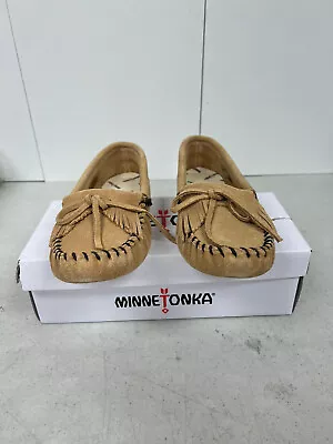 Minnetonka Womens Kilty Suede Softsole Moccasin - Taupe - 9 M US - Pre-Owned • $19