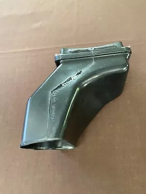 Used Holden Commodore VL VN VP VQ VG VR VS Front Air Box Intake Pipe 92030293 • $25