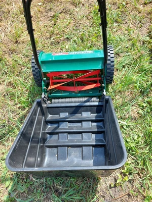£30 • Buy Hand Push Lawn Mower  Qualcast Panther 30