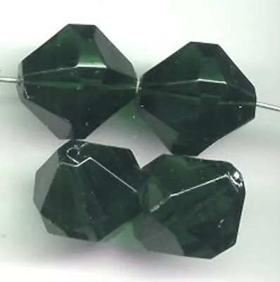 12 VINTAGE EMERALD GREEN ACRYLIC 18mm. FACETED BEADS 6034 • $2.99