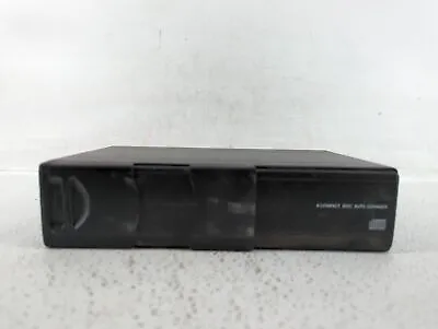 2001 Lincoln Navigator Am Fm Cd Player Radio Receiver QUYGR • $122.08