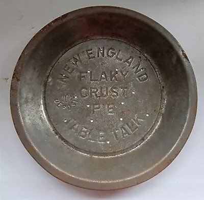 Vtg 9 1/2  New England Table Talk Flaky Crust Vented Pie Tin Embossed Primitive • $8