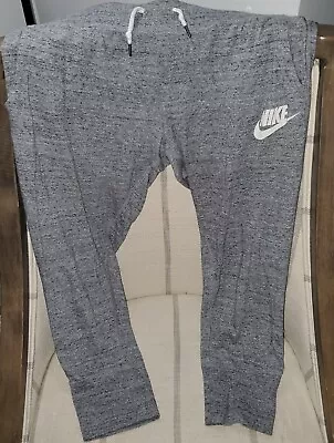 Woman’s Nike 3/4 Length Capri Leggings With Drawstring RN56323 Size Medium EUC  • £14.47