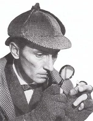 Vintage Hammer Horror Sherlock Holmes Peter Cushing 8X10 Photo Reprint 0001 • £6.75