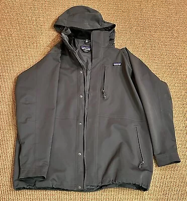 Patagonia Men's Tres 3 In 1 Outer Shell H2No Jacket • $149