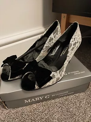 New Boxed MARY G BY ULTIMATE COLLECTION Black Lace Peep Toe Shoes -  Size 7 • £34.99