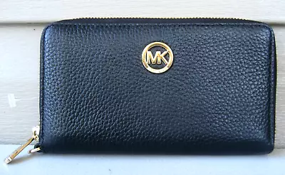 Michael Kors Jet Set Wallet Phone Black Leather MINT • $39.90