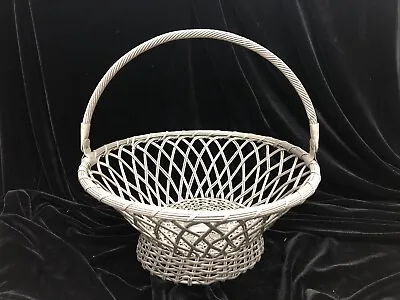 Vintage Gothic Weaved Metal Wire Fruit Food Serving Display Basket Bowl 12.5”W • $9.99