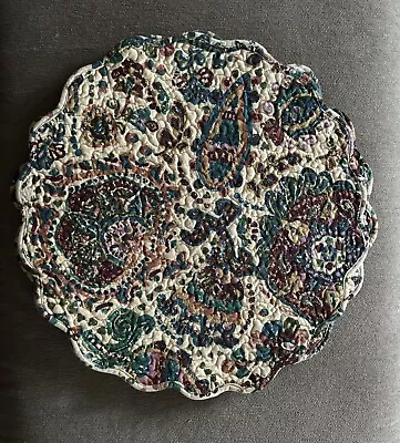 Round Scalloped Cotton Quilted Set Of 4 Placemats - Preowned Excellent  • $28