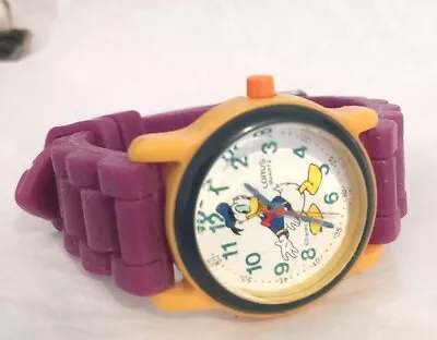 VTG Disney Quartz Walt Disney Donald Duck Lorus V821 Cartoon Character Watch • $23.80