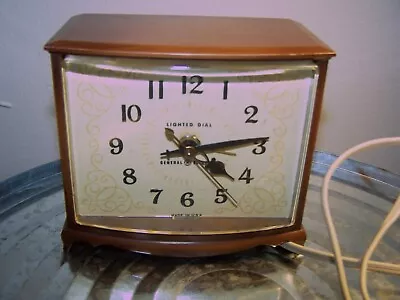 Vintage General Electric GE Lighted Dial Alarm Analog Clock Made In USA Retro • $24.95