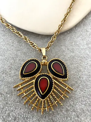 Vintage Sarah Coventry Dynasty Necklace Red Black Pendant Gold Tone • $19.99