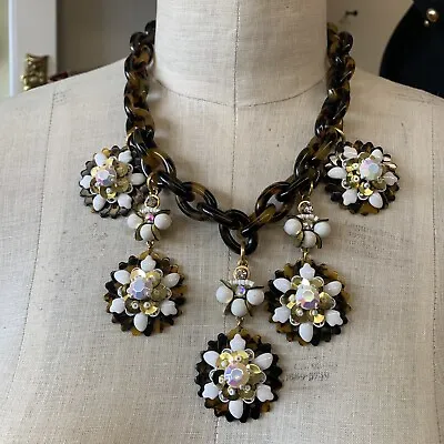 Jumbo J.CREW Gold Tone Faux Tortoise Shell Lucite Floral White Dangle Necklace❤️ • $125