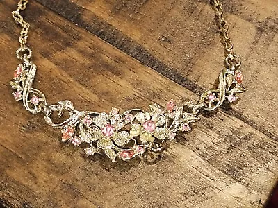 Beautiful Vintage Gold Toned Floral Necklace W Pink Rhinestones (213 • $21.99