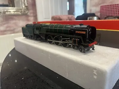 Hornby Railways R552 Oliver Cromwell 4-6-2 Silver Seal BR Green Tender  Boxed • £50