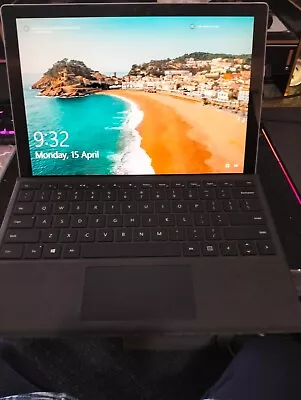 Microsoft Surface Pro 5 FJX-00001 12.3  (256GB SSD Intel Core I5 3.5 GHz 8GB  • $220