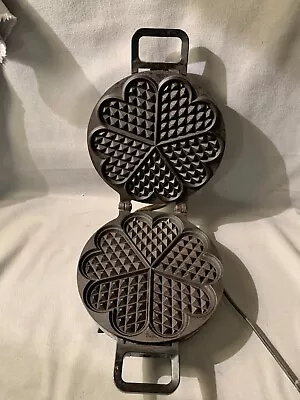 Vtg Vitantonio Hearts Waffle Pizzelle Danish Waffler Maker # 600 Five Of Hearts • $40