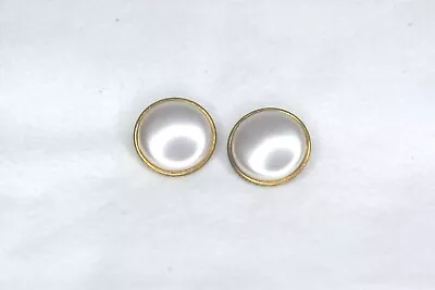 VTG Round Pearl Esque Circle Gold Accent Earrings With Post Backs 1.13.10 • $10.39