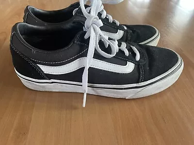 Old Skool Vans Womens Us8 Black And White In GUC • $40