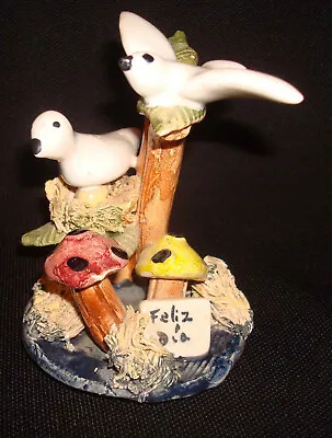 Vntg Feliz Dia Ceramic Porcelain Miniature Seagull Bird Nest Mushroom Figurine • $3