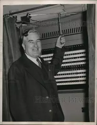 1940 Press Photo Secretary Of Navy Charles Edison Votes In New Jersey Primary • $19.99