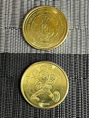 NEW! WALT DISNEY WORLD 50th MICKEY MOUSE COMMEMORATIVE CLUB GOLD MEDALLION COIN • $14.95