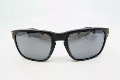 Oakley NEW Black Lens Holbrook Shades (009102) • $94.99