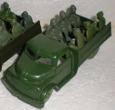 Vintage PAYTON TOYS ARMY TROOP TRANSPORT TRUCK & 6 Seated Troops - DD • $19.99