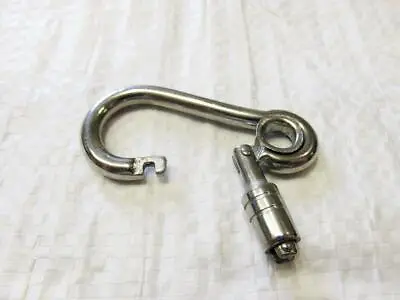 8MM Stainless Steel Outward Opening Carbine Hook With Sliding Locking Sleeve - M • £6.50