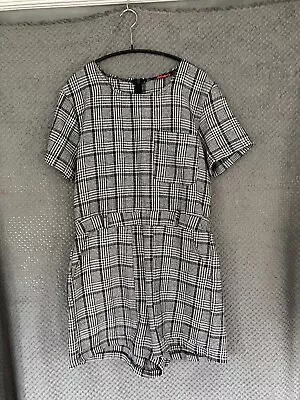 Motel Dogtooth Black & White Tweed Style Playsuit Short Sleeve Size M BNWT 🖤 • $9.93