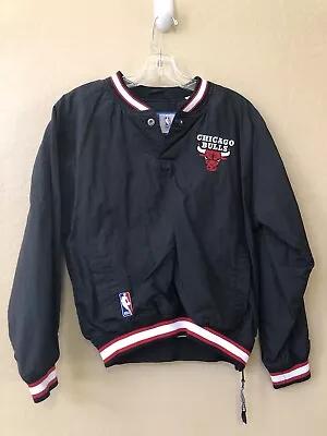 Vintage ‘90s Starter Chicago Bulls Pullover Windbreaker Snap M • $20