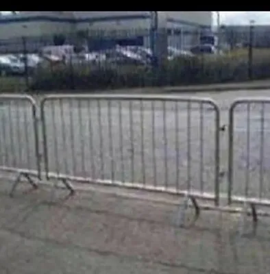 £17 • Buy PEDESTRIAN BARRIERS - CROWD CONTROL Used But  Good Condition (fixed Leg)£17.00