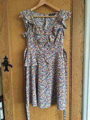 Vintage Warehouse Summer/ Tea Dress 1940s  Style UK Size 10 Floral. Frills. • £10