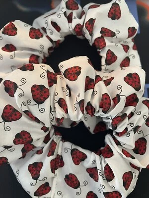 $4.50 • Buy SCRUNCHIE - Handmade - 100% Cotton - Hair Accessories - Glitter Ladybugs- Bright