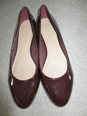 £13 • Buy M&S Footglove Shoes - Maroon Patent Leather - Size 7.5 - Worn Once