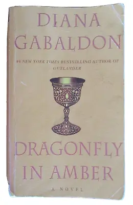 $15.50 • Buy DRAGONFLY IN AMBER  Outlander Series Diana Gabaldon Book 2