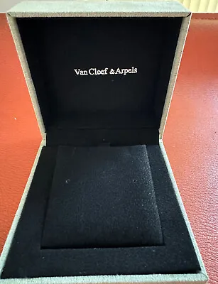 Van Cleef Necklace Earring Bracelet  Valvet Box NEW • £29.99