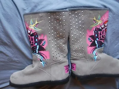 Womens Ed Hardy Boots Rose Boot Size 5 Gray Boots Pre Owned • $10