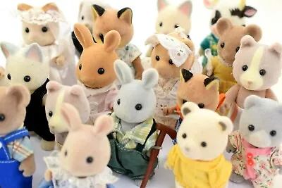 Vintage SYLVANIAN FAMILIES Figure Selection All Clothed 🐹 MANY TO CHOOSE FROM🐰 • £9.50