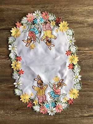 Vintage Small Easter Table Doily/runner Oval 17” L X 10” W Easter Bunnies Floral • $12.99