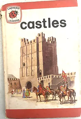 Castles.  Series 737  Ladybird Leaders Book -1974. Acceptable Condition. • £2.29