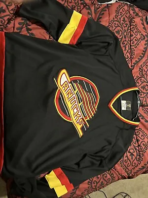 Canucks Jersey • $60