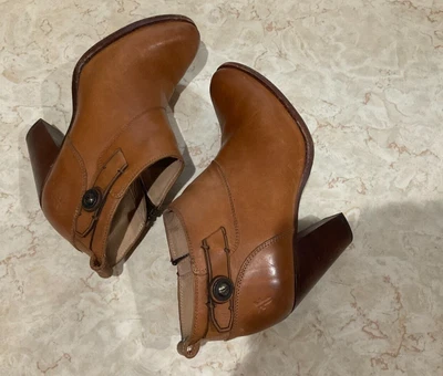 $29.99 • Buy Frye Size 9 B Side Zip Tan High Heel Ankle Boots Booties