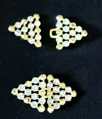 Two - Crystal And Gold Closures - New • $9.95