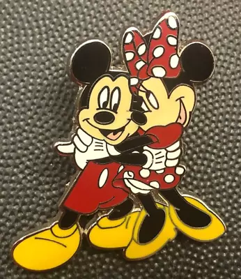 Disney Pin 115609 Mickey & Minnie Mouse Hugging Pose Classic Love Couple Friends • $9.99