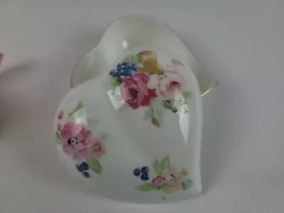 Mikasa Bone China Heart Shaped Covered Keepsake Box • $14.99