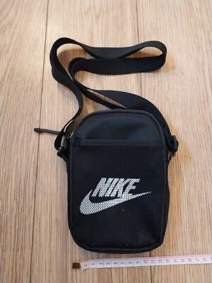 NIKE Small Man Bag Cross Body Black White Nike Logo Zip Red Interior Lining • £12.50