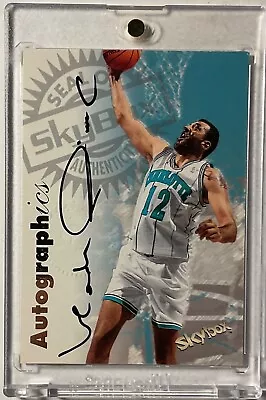 1997 Skybox Autographics Vlade Divac HOF Auto Charlotte Hornets • $40